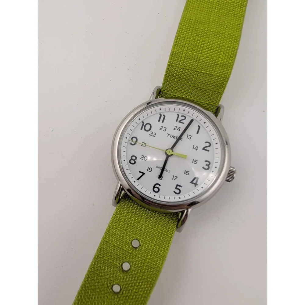 Timex Weekender Indiglo Unisex Watch 38mm Case Green Band- New Battery